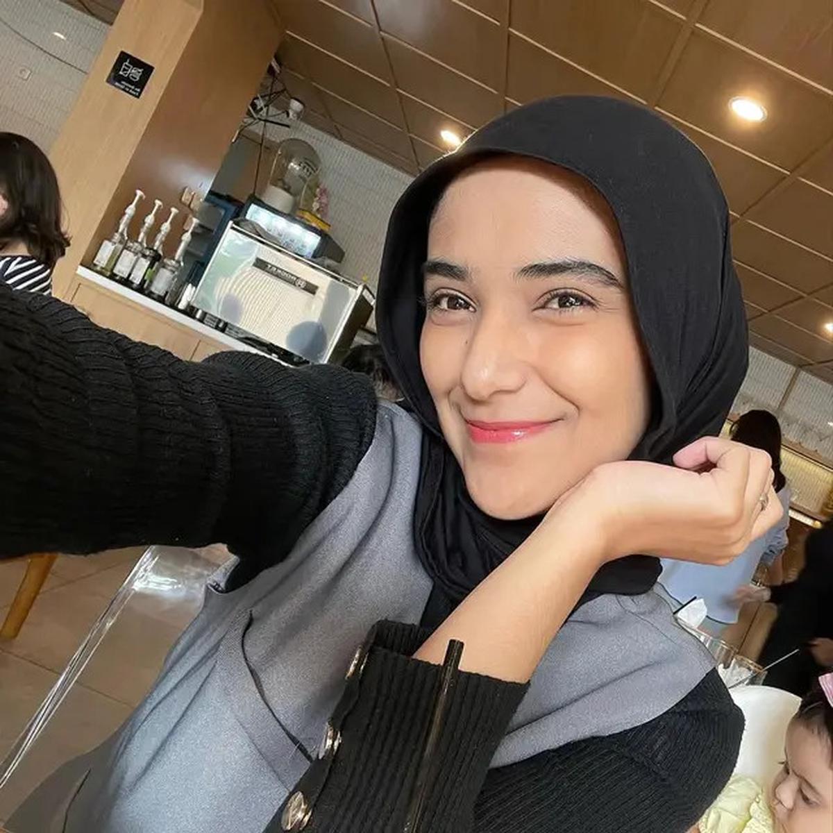6 Potret Nadya Mustika Usai 6 Bulan Melahirkan, Kembali Langsing Penampilan Bak ABG