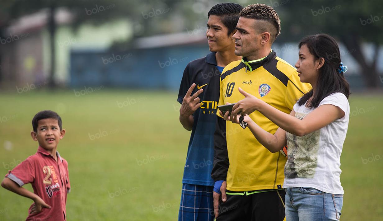 Cristian Gonzales berada di Bogor untuk melakoni laga lanjutan Torabika Soccer Championship 2016 menghadapi PS TNI. (Bola.com/Vitalis Yogi Trisna)