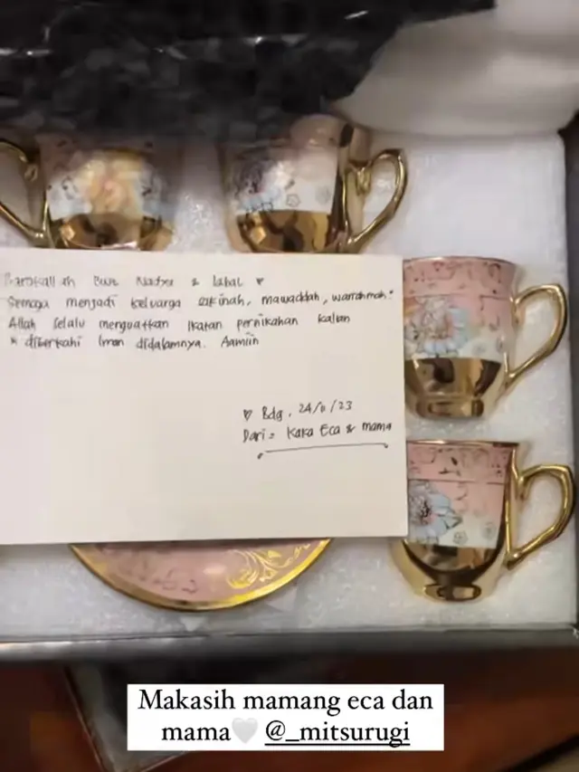 potret kado pernikahan nadya (sumber : Instagram : @nadiamustika)