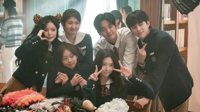 Drakor Undercover High School menjadi fenomena di Korea. (credit:instagram.com/mbcdrama_now)
