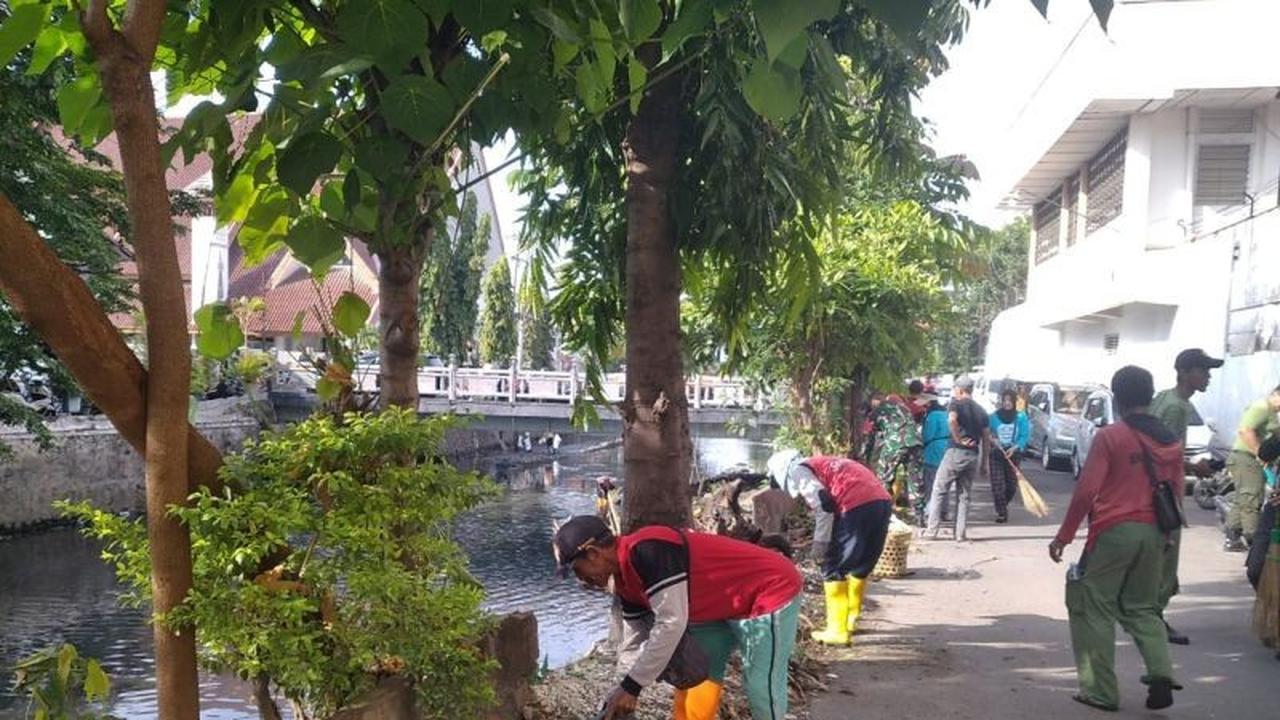 DPU Kota Semarang Gencarkan Bersih Sungai Antisipasi Cuaca Ekstrem Jelang Akhir Tahun