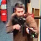 Seorang pria bersenjata tak dikenal menodongkan pistol dan melakukan penembakan di Sparetime Recreation di Lewiston, Maine, AS. (Kantor Sheriff Androscoggin County)