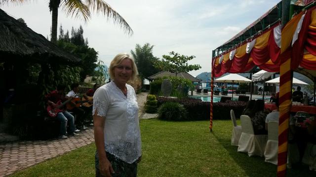 Annette Horschmann, pengelola Tabo Cottages, pebisnis penyedia jasa hospitality sekaligus aktivis lingkungan di Desa Tuktuk, Siadong, Danau Toba (Rizki Akbar Hasan/Liputan6.com)