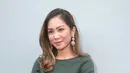 "Dulu kan persetujuan dari dia, dia nggak mau go public, 'aku kan bukan artis, aku cuma dibalik layar'. Jadi aku hargain banget keputusan dia untuk nggak mau go public," ucap Bunga Zainal. (Nurwahyunan/Bintang.com)