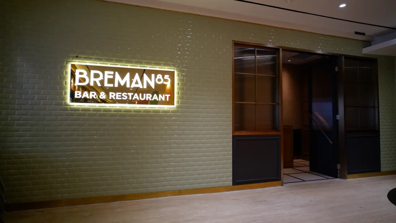 Menikmati Sensasi Hangout ala Bali di Jakarta Ditemani Sajian Kuliner dari Breman85