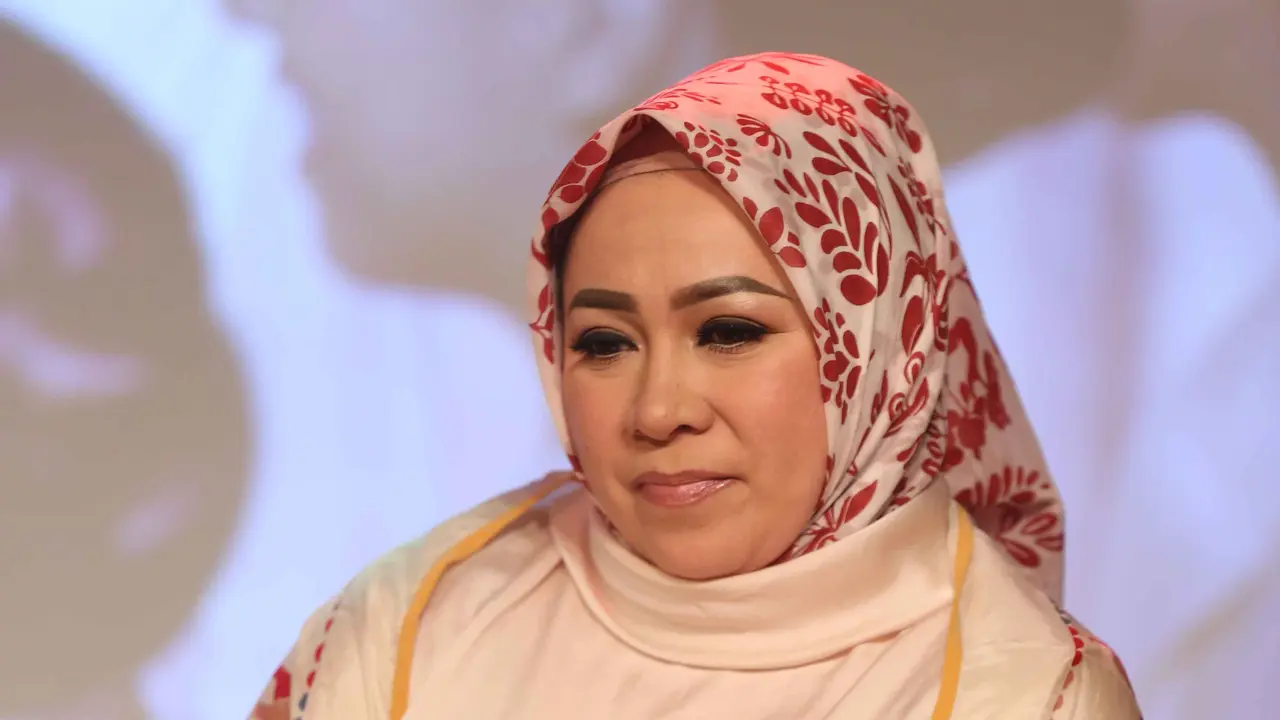 [Bintang] Melly Goeslaw