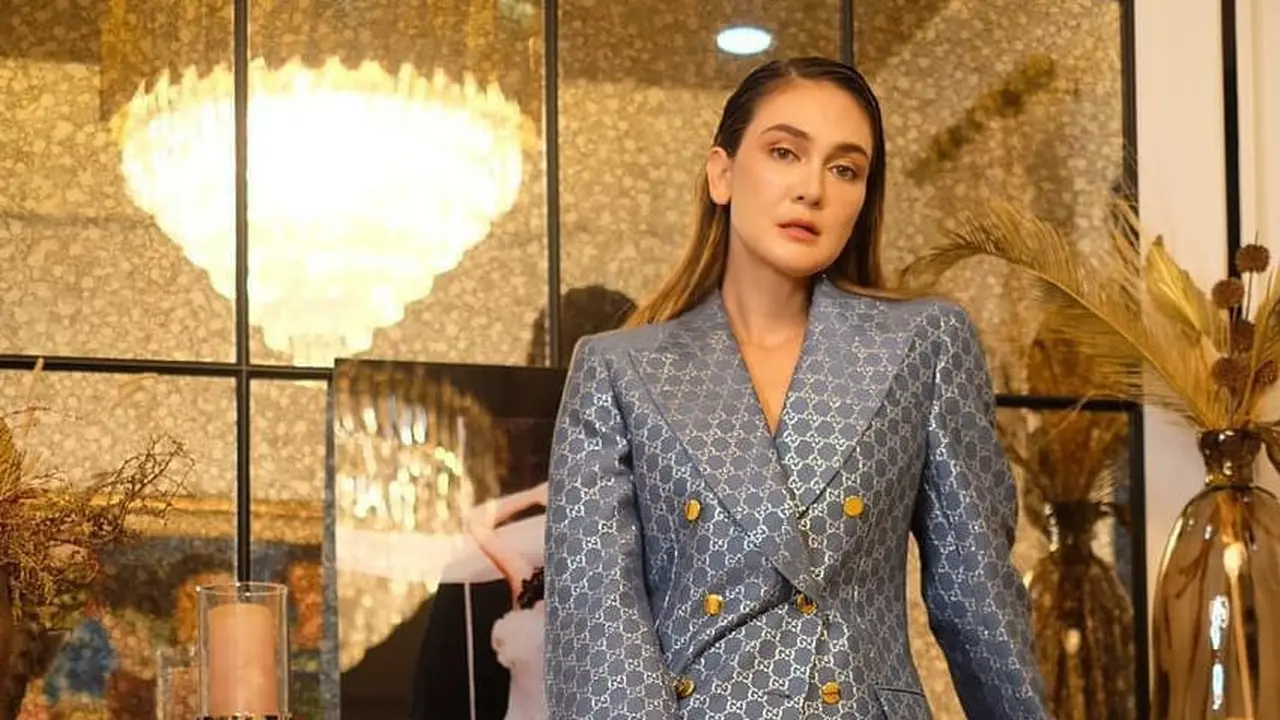 [Fimela] Luna Maya