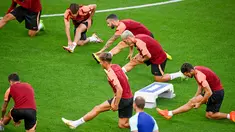 Pemain depan Atletico Madrid menghadiri sesi latihan di Leverkusen, Jerman barat, Senin (12/9/2022). Atletico Madrid akan menantang tuan rumah Bayern Leverkusen dalam lanjutan match day kedua Liga Champions 2022-2023 pada Rabu 14 September 2022 dini hari WIB di Bay Arena. (Photo by SASCHA SCHUERMANN / AFP)