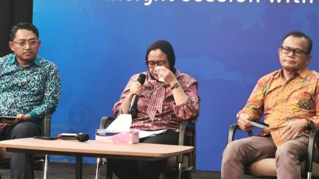 Wakil Kepala Badan Gizi Nasional (BGN) Nanik S. Deyang tak kuasa menahan air matanya saat menjelaskan dan meminta maaf soal kasus dugaan keracunan akibat MBG yang terjadi di sejumlah wilayah Indonesia.