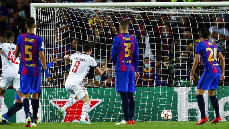 FOTO: Bayern Munchen Cukur Barcelona 3-0 di Camp Nou