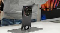 Penampakan Xiaomi 15 Ultra yang siap meluncur di Indonesia dalam waktu dekat. (Liputan6.com/Agustinus M. Damar)