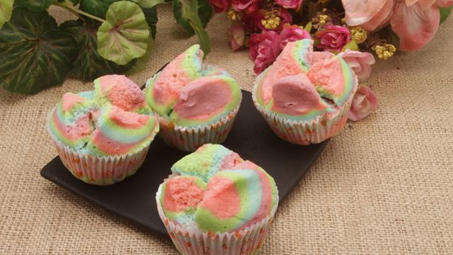 bolu kukus pelangi