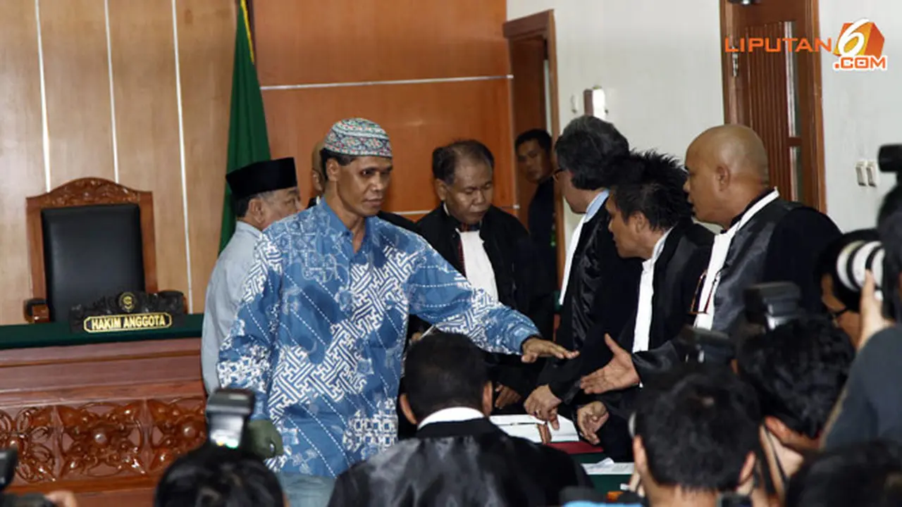 sidang-hercules-1-130530b.jpg