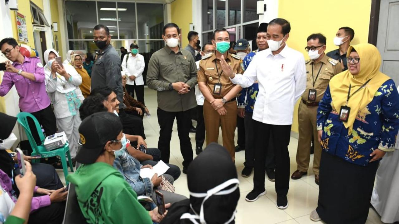 Mantan Wali Kota Solo ini juga mengecek penanganan stunting di RSUD tersebut.