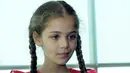Isabella Damla Guvenilir sang pemeran utama dalam serial Elif mengunjungi kantor SCTV di Senayan, Jakarta, Senin (24/8/2015). Kehadiran Isabella bersama pemeran serial elif lainnya dalam rangka memeriahkan HUT SCTV ke-25. (Liputan6.com/Faisal R Syam)