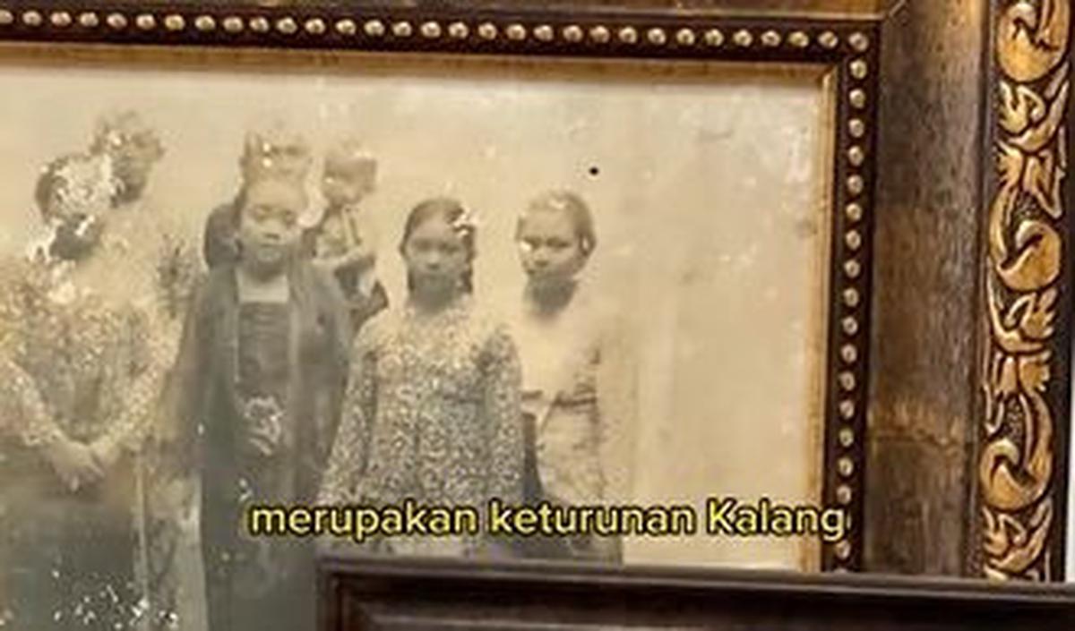 Dia memiliki jasa yang cukup besar bagi Indonesia.