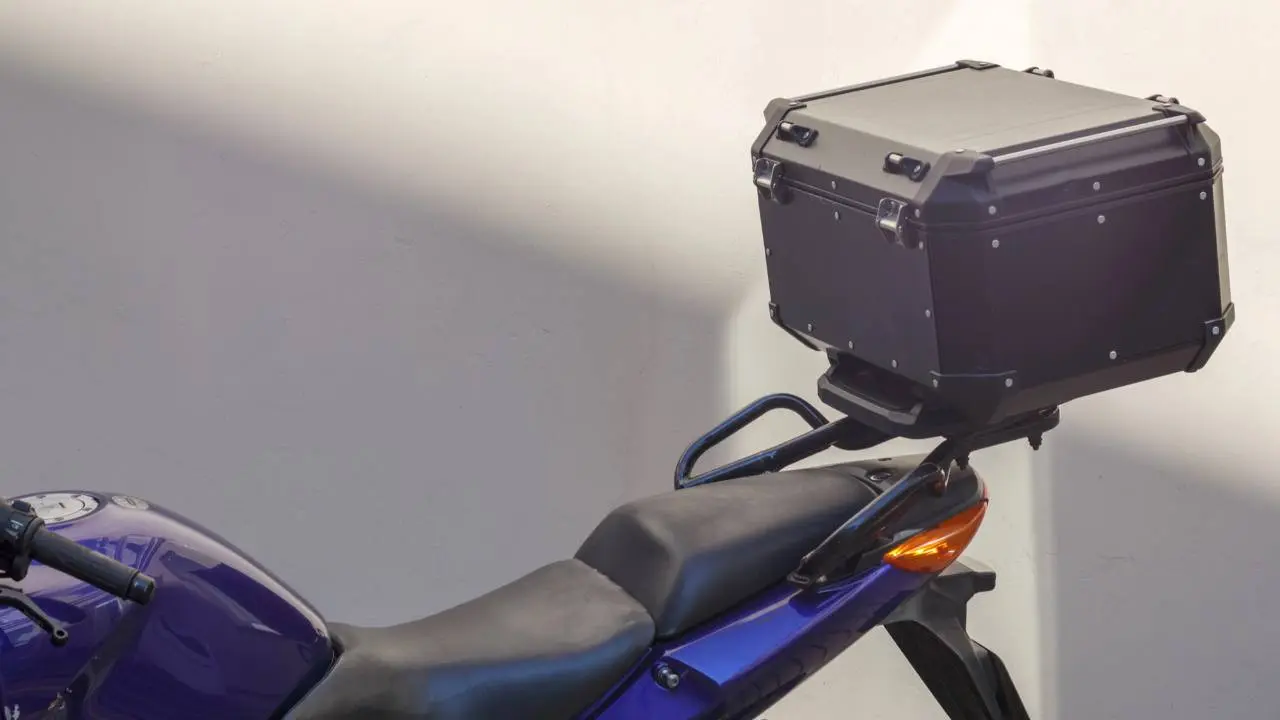 Box Motor Belakang Terbaik dengan Kapasitas Besar, Cocok untuk Aktivitas Harian hingga Touring
