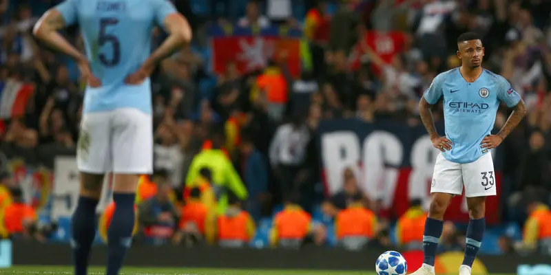 Jamu Lyon, Manchester City Tumbang di Kandang Sendiri