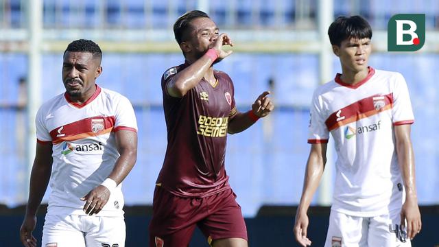 FOTO: PSM Makassar Ungguli Borneo FC 2-1 di Babak Pertama - Zulham Zamrun