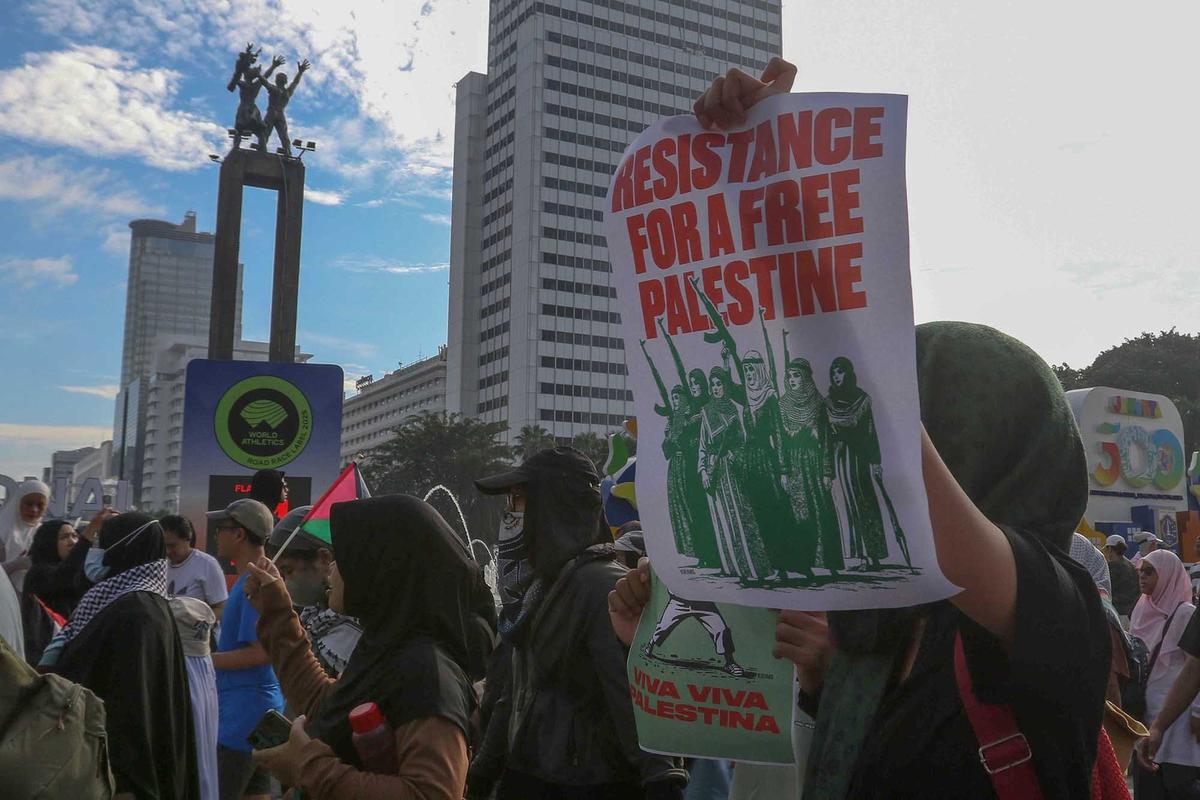 FOTO: Aksi Solidaritas Gerakan Global March to Gaza di Bunderan HI