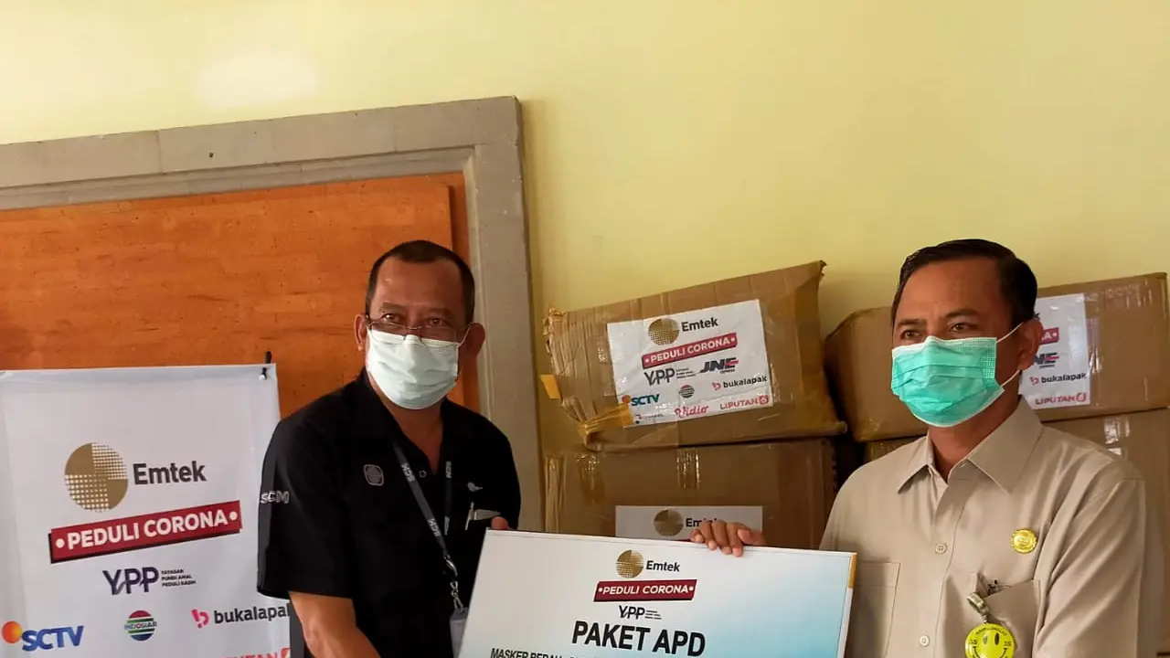 Emtek Peduli Corona Serahkan APD dan Bantuan untuk 3 Fasilitas Kesehatan di Bali