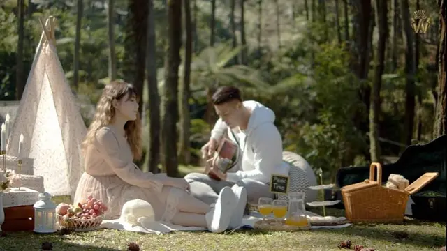 7 Momen Mesra Via Vallen Duet Bareng Kekasih Ini Curi Perhatian