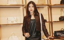 5 Pesona Tiara Andini Tampil Tomboy Namun Tetap Kalem dengan Jaket Kulit, Guncang Jagat Maya