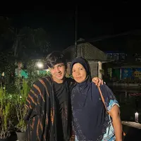 Potret Kesederhanaan Ibu Jirayut (Sumber: Instagram/jirayutdaa4official)