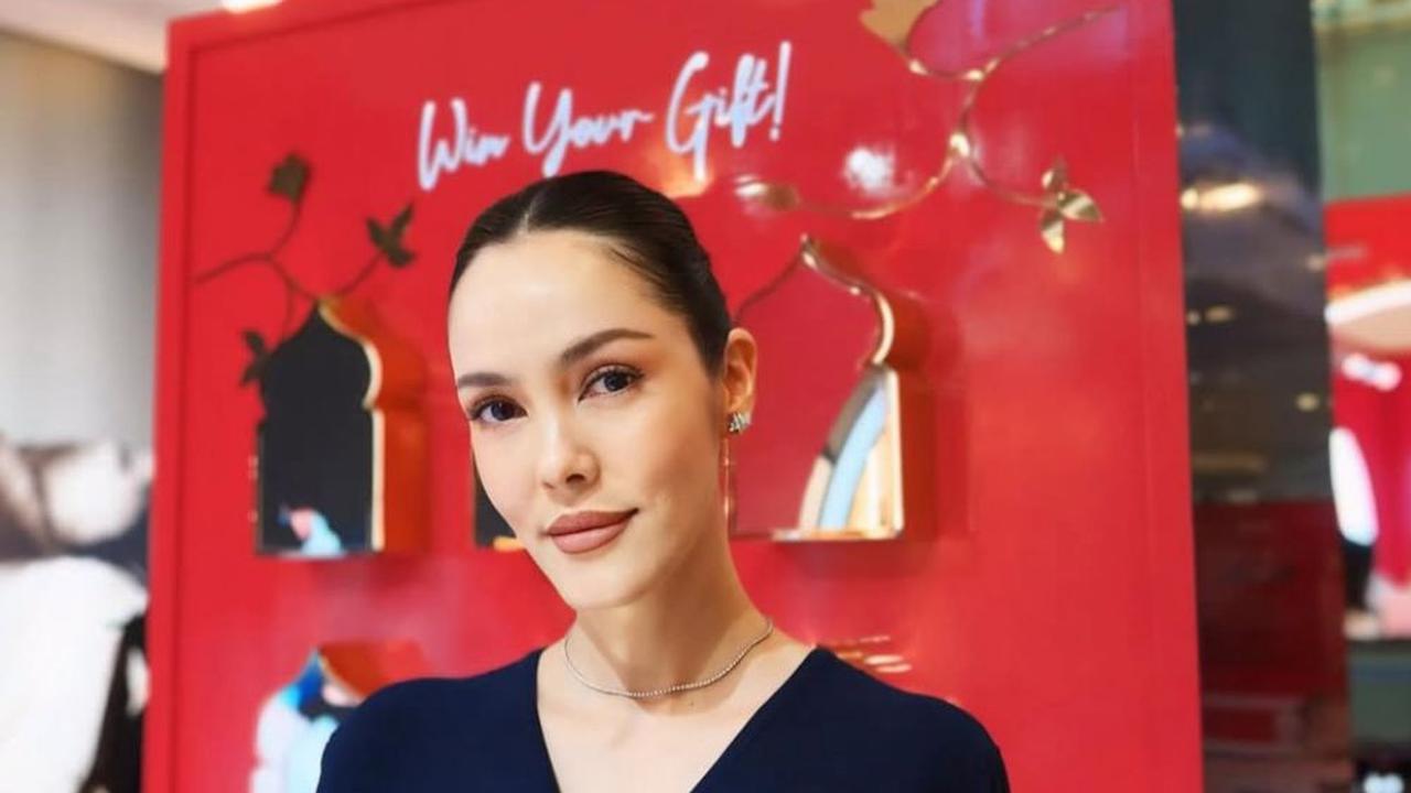 4 Potret Cathy Sharon Tetap Memesona di Usia 42 Tahun, Rahasia Awet Mudanya Bikin Kagum