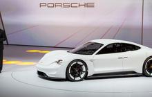 Porsche Mission E, sedan elektrik yang tak kalah dari 911