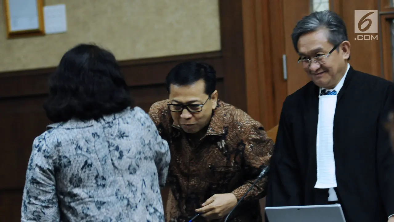 Mantan Dirut PNRI, Isnu Edhy Wijaya dan Advokat Elza Syarief Bersaksi di Sidang Setya Novanto