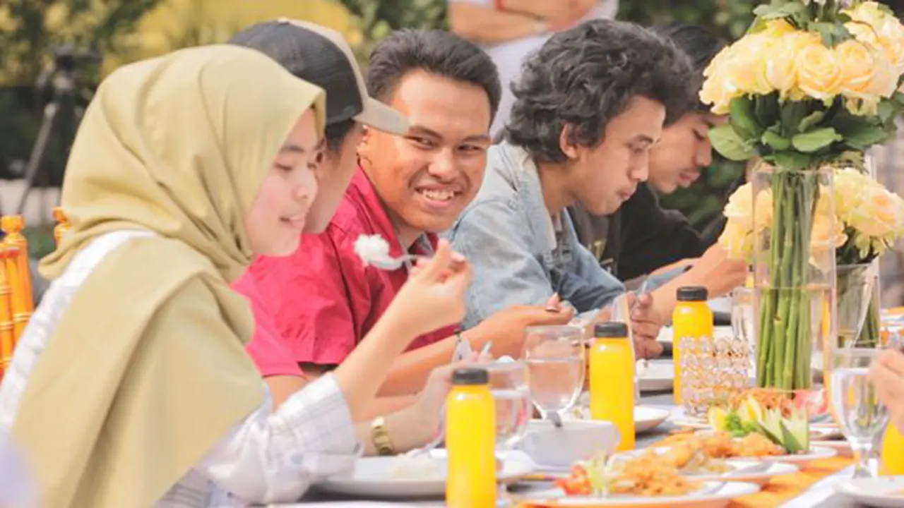 Makan siang bersama #LemariBaikSunco | Foto: © SunCo