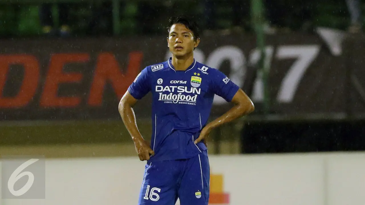 Bek Persib Bandung Achmad Jufriyanto.