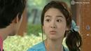 Awali karier tahun 1996, Song Hye Kyo sudah 27 tahun wara wiri di industri hiburan Korea. Salah satu drama Korea lawas populer yang dibintangi Song Hye Kyo adalah drama Full House. Saat bintangi drama Full House tahun 2004, usia Song Hye Kyo masih 23 tahun. Dramanya bersama aktor Rain ini mempopulerkan namanya ke seluruh Asia, tak terkecuali Korea Selatan. (Liputan6.com/IG/@fullhouse_famouse)