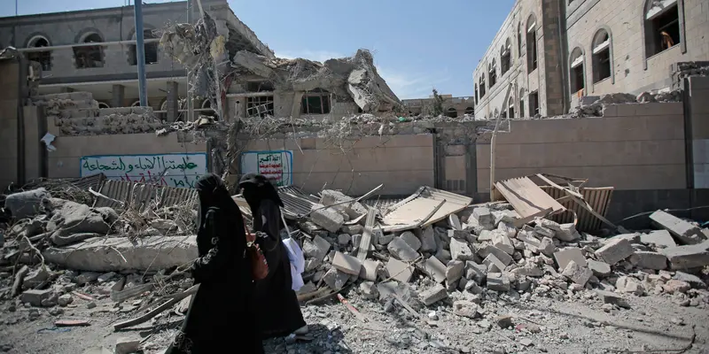 Digempur Saudi, Istana kepresidenan Yaman Hancur Berantakan