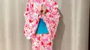 Namun ada juga yang menyebut Bikqis Khumaira seperti boneka Jepang karena mengenakan baju kimono. [instagram/ayutingting92]
