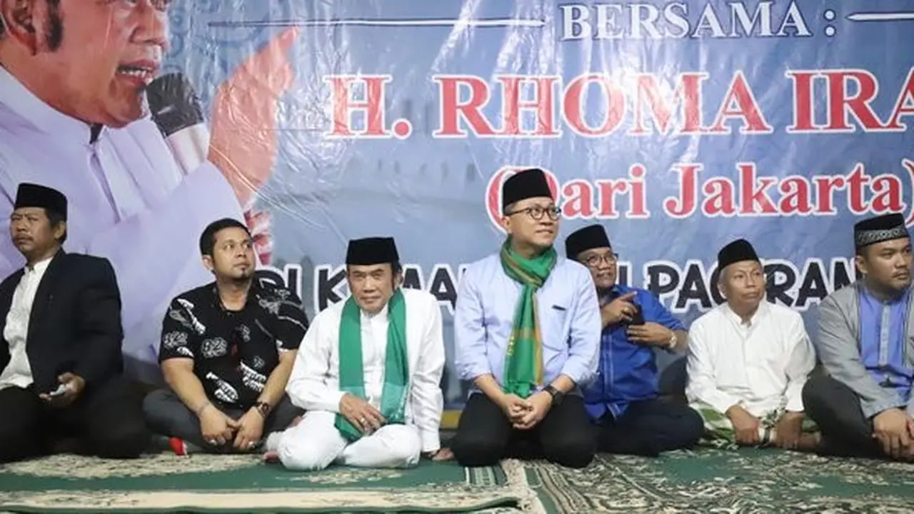 Ketum PAN Zulkifli Hasan dan Rhoma Irama. ©2019 Merdeka.com