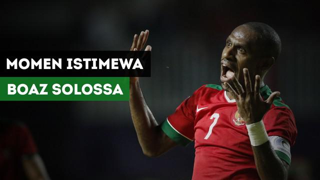 Boaz Solossa mengungkapkan momen istimewanya ketika mengawali karier sebagai pesepak bola.