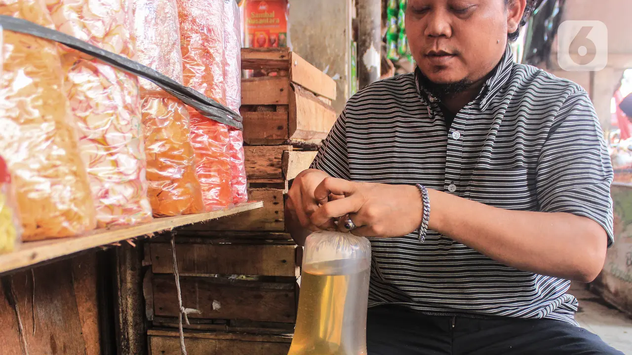 Subsidi Minyak Goreng Curah Dihentikan