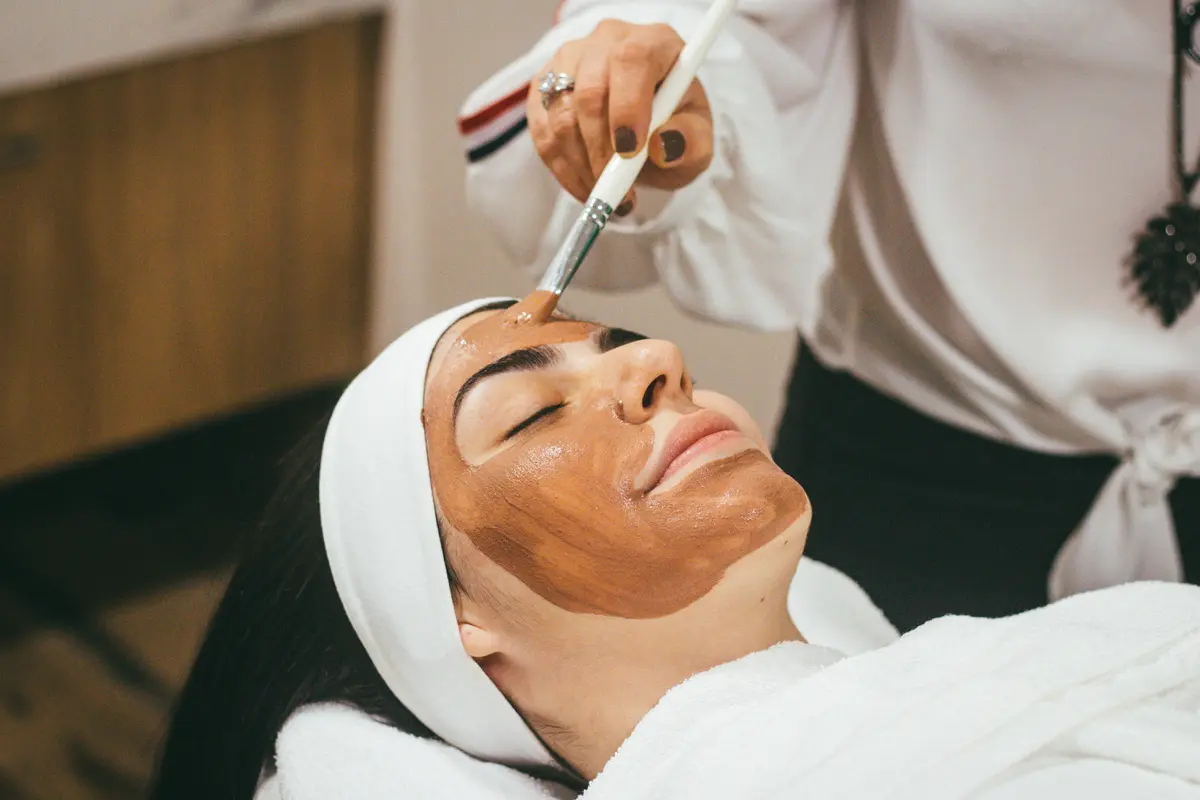 5 Rekomendasi Clay Mask Lokal untuk Mengangkat Komedo, Dibawah Rp50 ribu