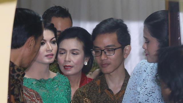 Saksikan Live Streaming Pernikahan Gibran Selvi Di Sini News Liputan6 Com