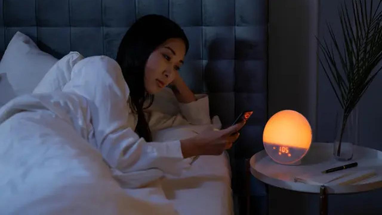 Alasan Kenapa Anda Sulit Tidur Saat Menstruasi dan Cara Mengatasinya