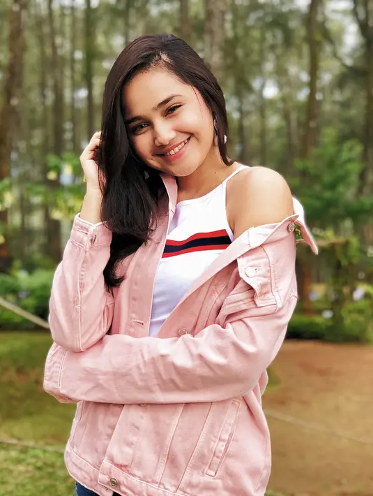 (Instagram/syifahadjureal)