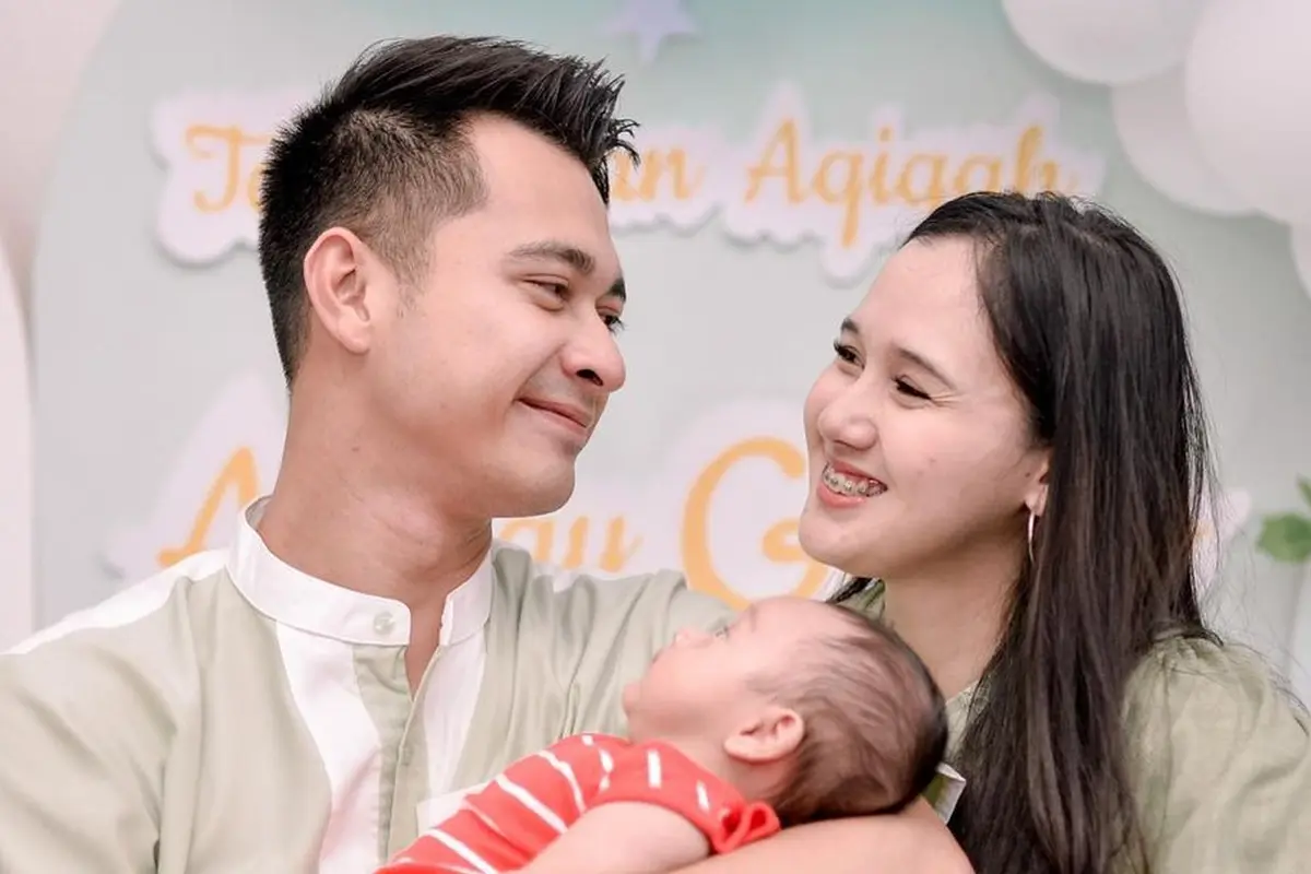 Eza Gionino gelar aqiqah untuk anak bungsunya (Instagram/ezagi/ma_coritha)