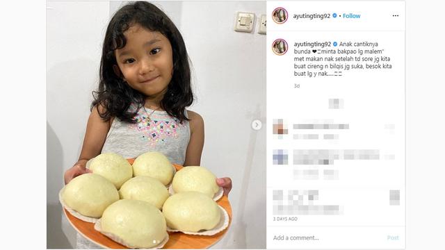 Di Rumah Aja Ayu Ting Ting Buat Camilan Bakpao Dan Cireng Untuk Anak Lifestyle Liputan6 Com