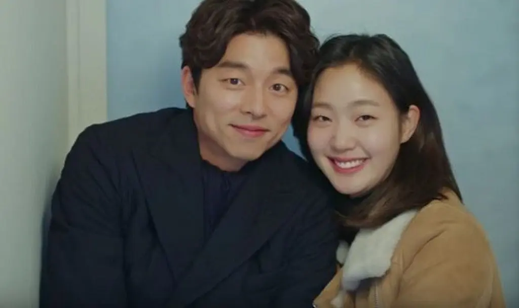 Walau kamu nggak romantis kayak Gong Yoo Oppa di drama Korea, tapi aku tetap sayang kok. (Via: Yibada)