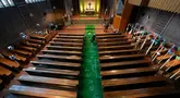 Gereja Evangelis Emaus dihiasi dengan karpet hijau bergambar lapangan sepak bola di Gelsenkirchen, Jerman, Minggu, 23 Juni 2024. (AP Photo/Alessandra Tarantino)