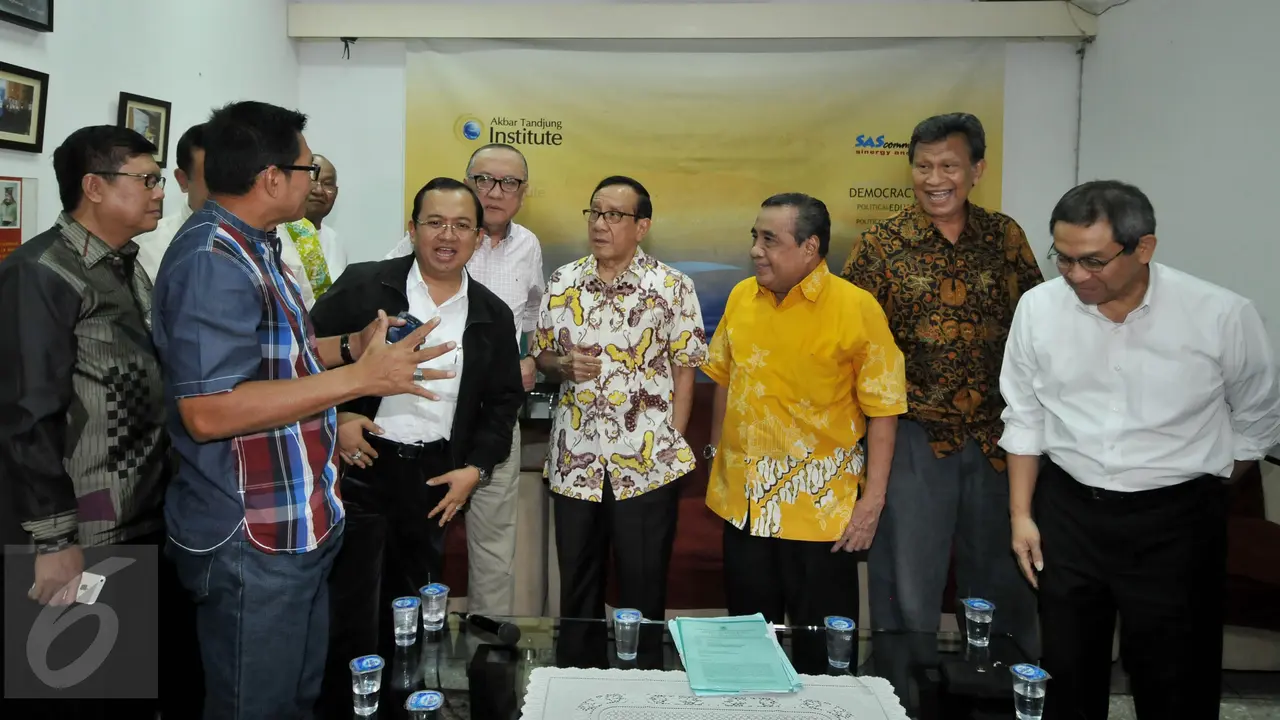 20160107- Priyo Temui Akbar Tandjung Desak Pelaksanaan Munas Golkar-Jakarta-Johan Tallo
