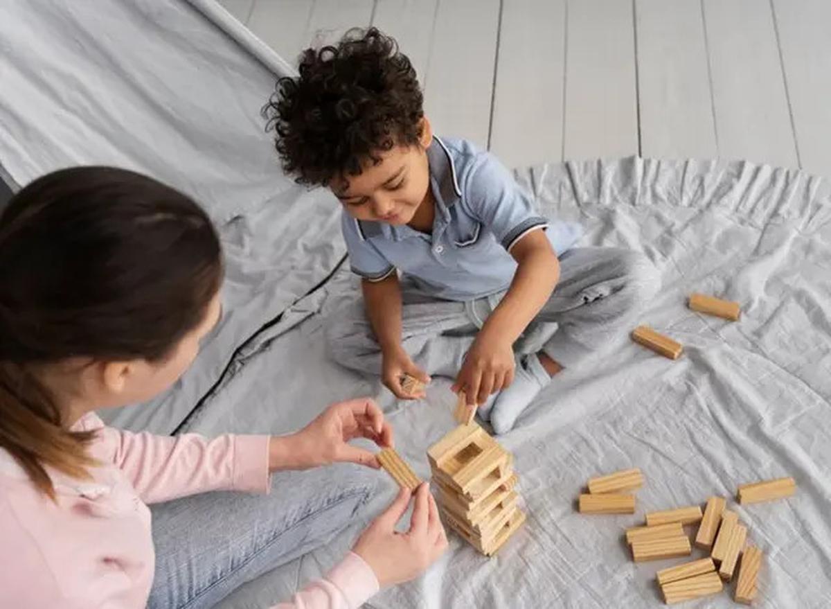 4 Tips Membagi Waktu Bersama Anak Bagi Ibu karier