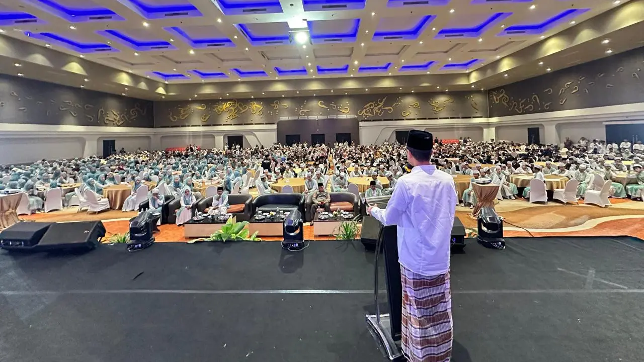 Pesantren Bina Insan Mulia 1 dan Pesantren VIP Bina Insan Mulia 2 mengadakan wisuda program Tahfidz al-Quran "Bimaku" di Saphire Ballroom, Aston Hotel & Convention Center, 28-29 Juni 2025 (Istimewa)